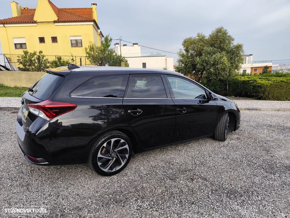 Toyota Auris Touring Sports 1.4 D-4D Comfort+Pack Sport - 2