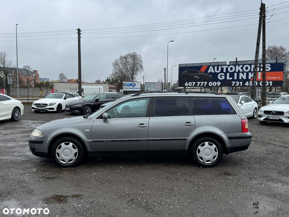 Volkswagen Passat 1.9 TDI Highline - 16