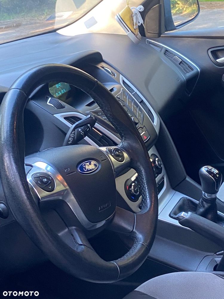 Ford Focus 1.0 EcoBoost Trend - 5