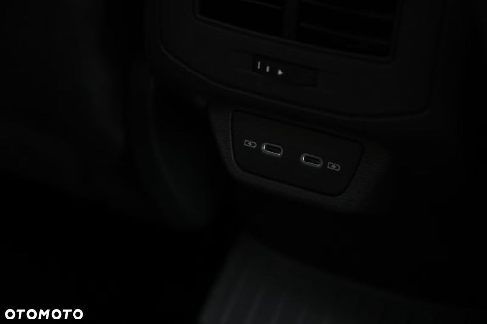 Volkswagen T-Roc 2.0 TDI SCR 4MOTION DSG Style - 30