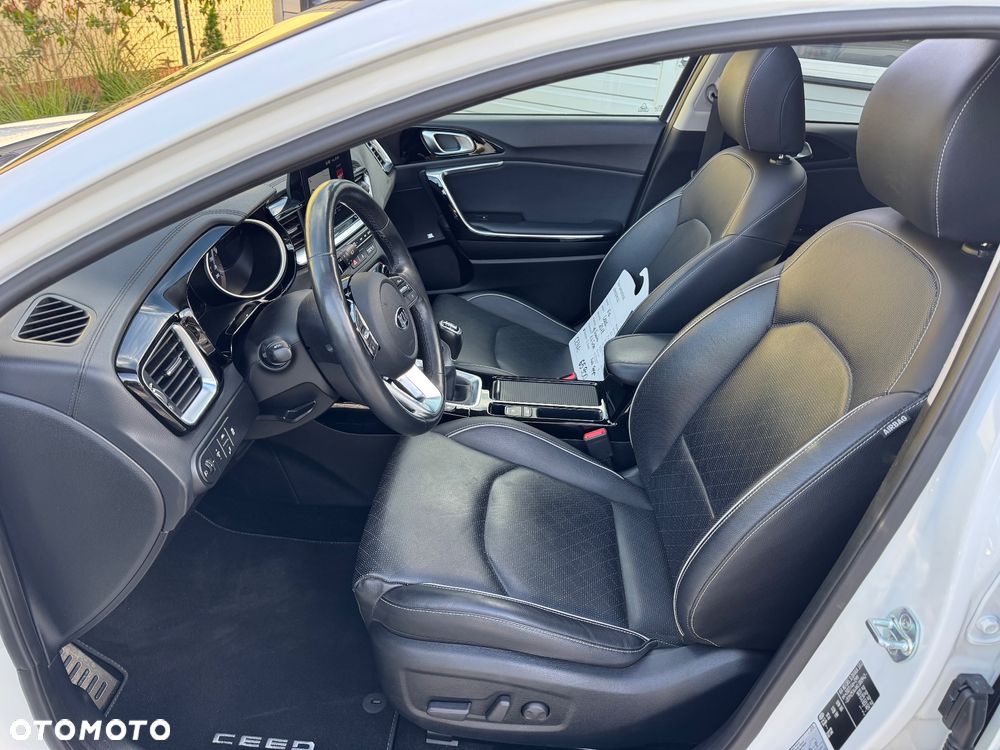 Kia Ceed 1.4 T-GDI OPF Platinum Edition - 18