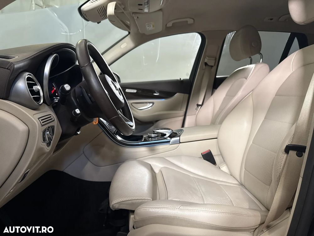 Mercedes-Benz GLC 220 d 4MATIC - 23