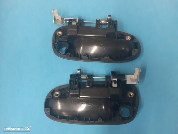Puxador muleta punho porta exterior Hyundai Matrix  (NOVO) - 2