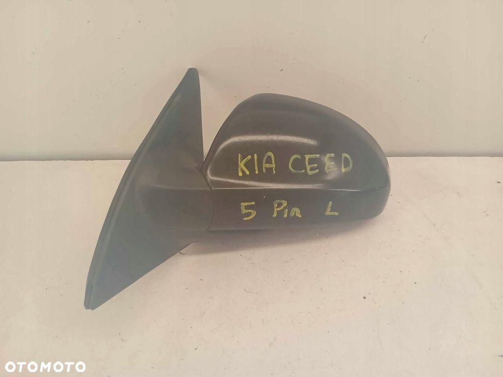 LUSTERKO LEWE PRZEDNIE KIA CEED 06-09 5 PIN - 1