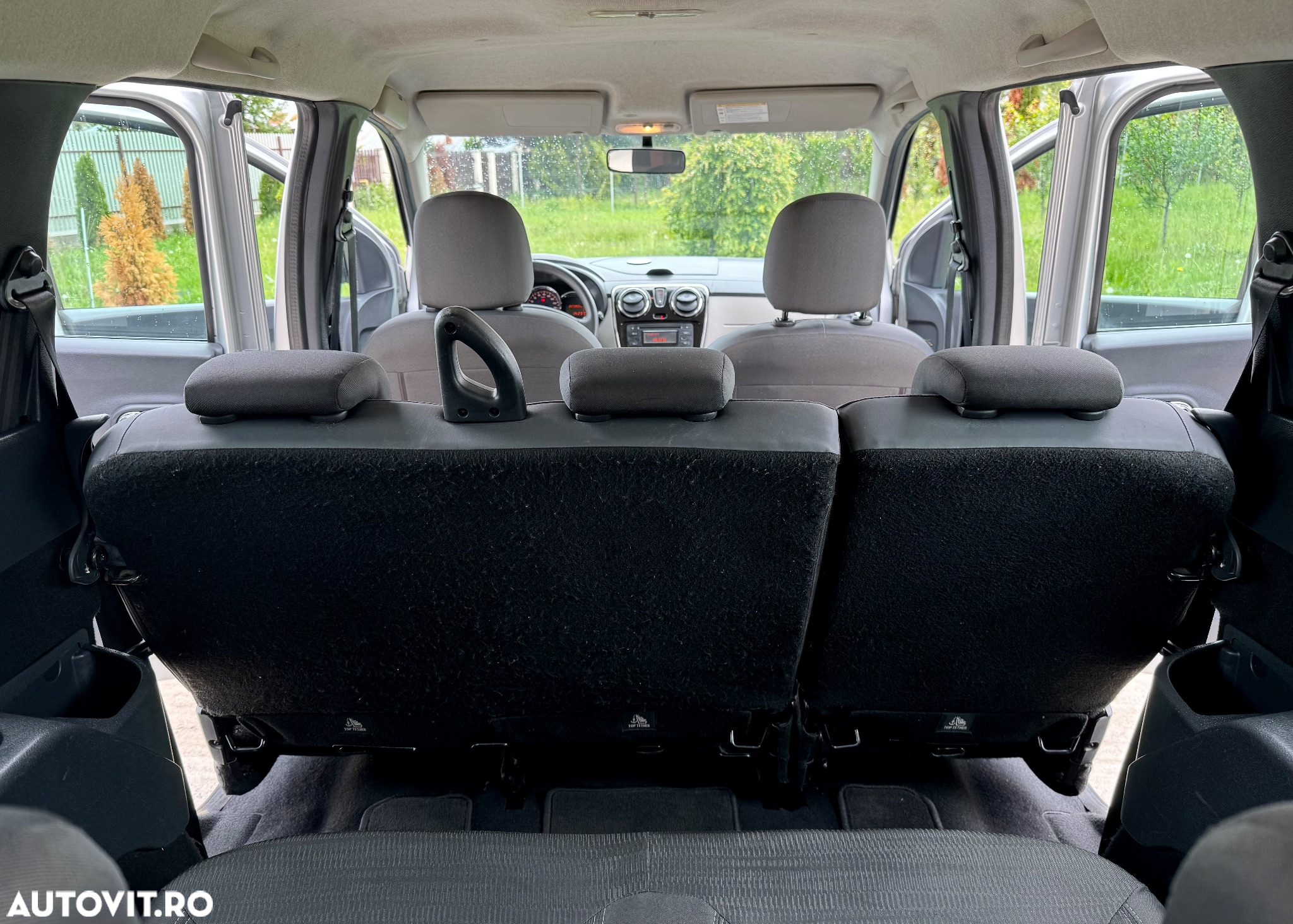 Dacia Lodgy 1.6 MPI 85 Celebration - 17