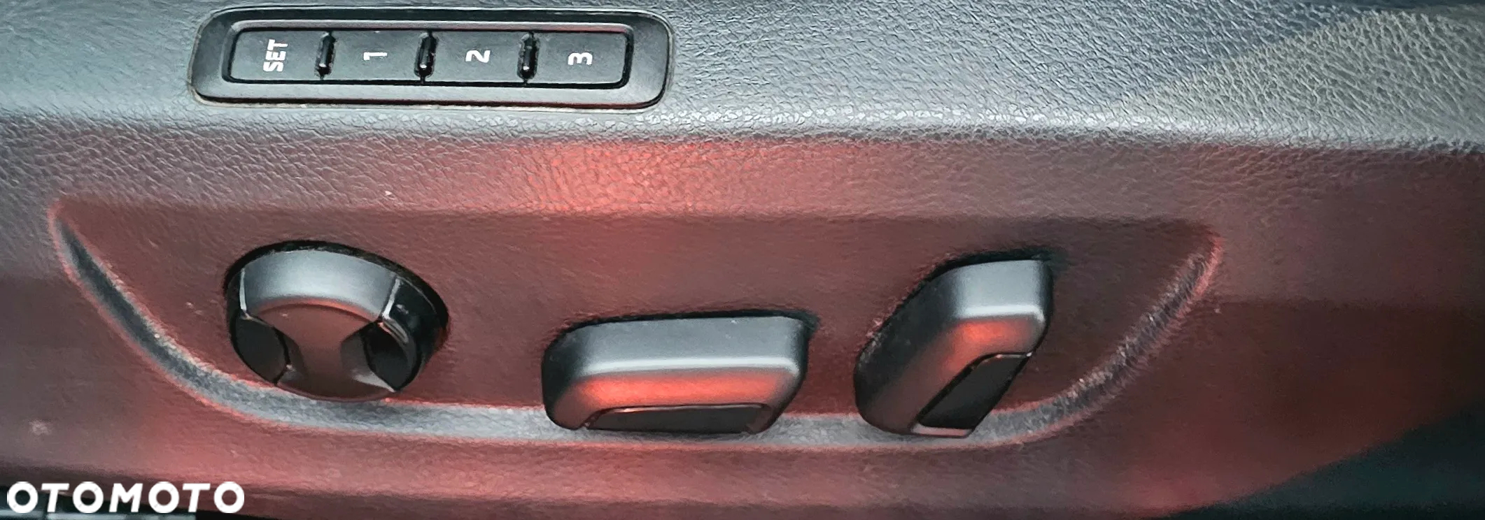 Skoda Superb Combi 2.0 TDI DSG Premium Edition - 40