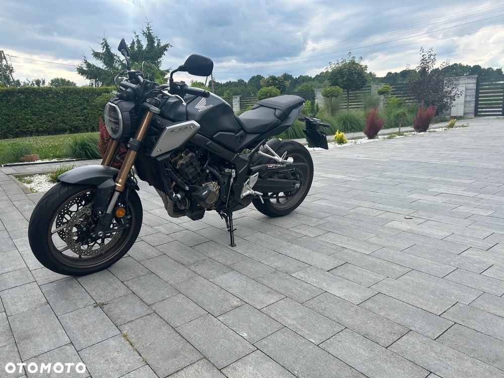 Honda CB - 4