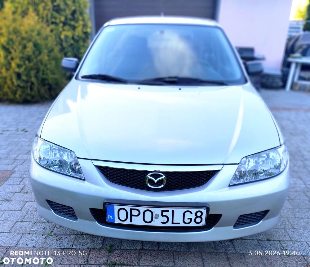 Mazda 323F - 1