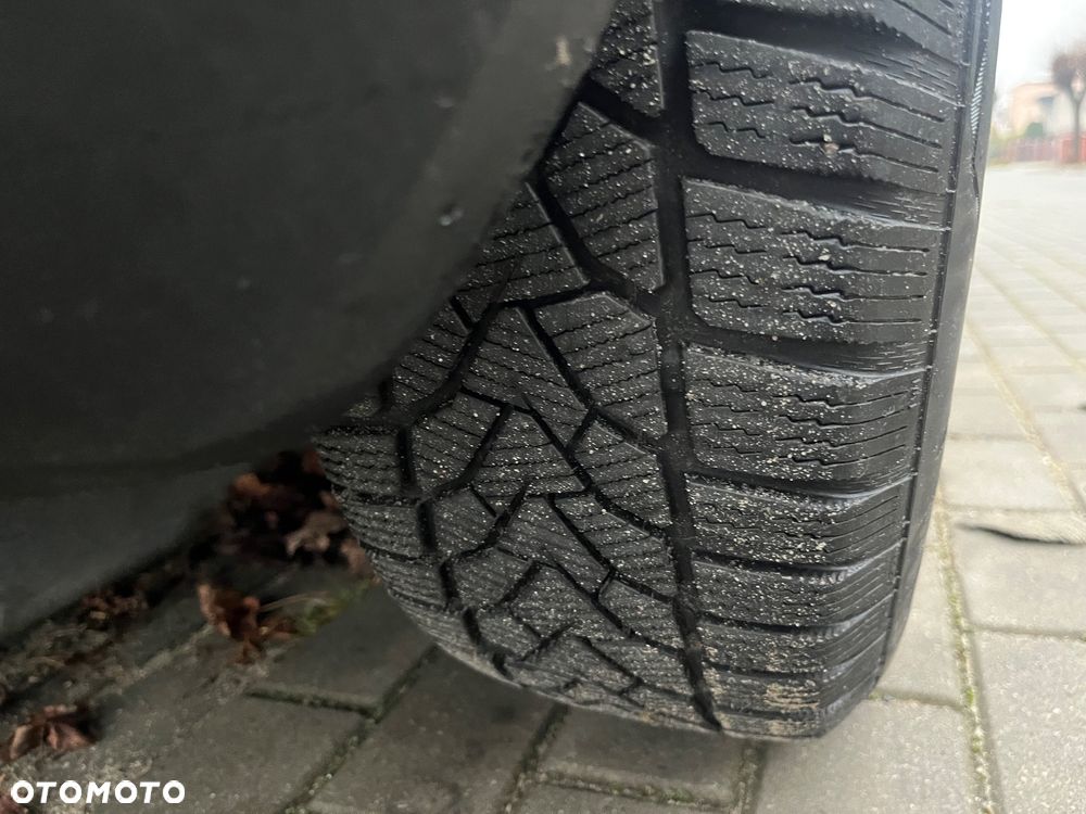 Volkswagen Golf 1.9 TDI Comfortline - 26