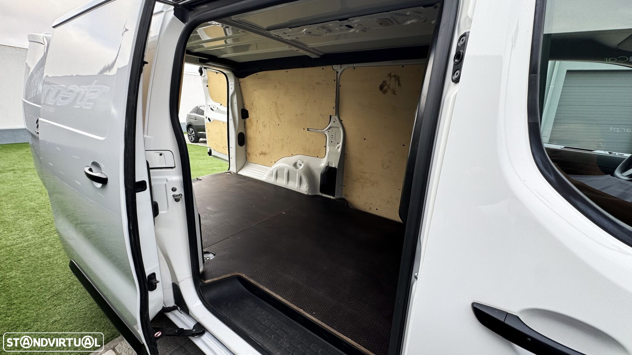 Citroën Jumpy 2.0 BlueHDi XL Confort - 18