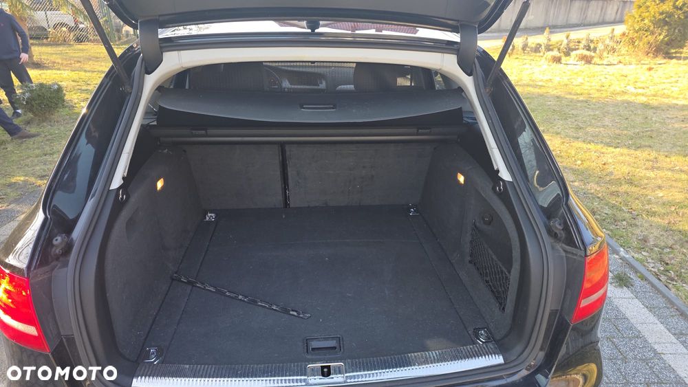 Audi A4 Avant 1.8 TFSI Ambiente - 9
