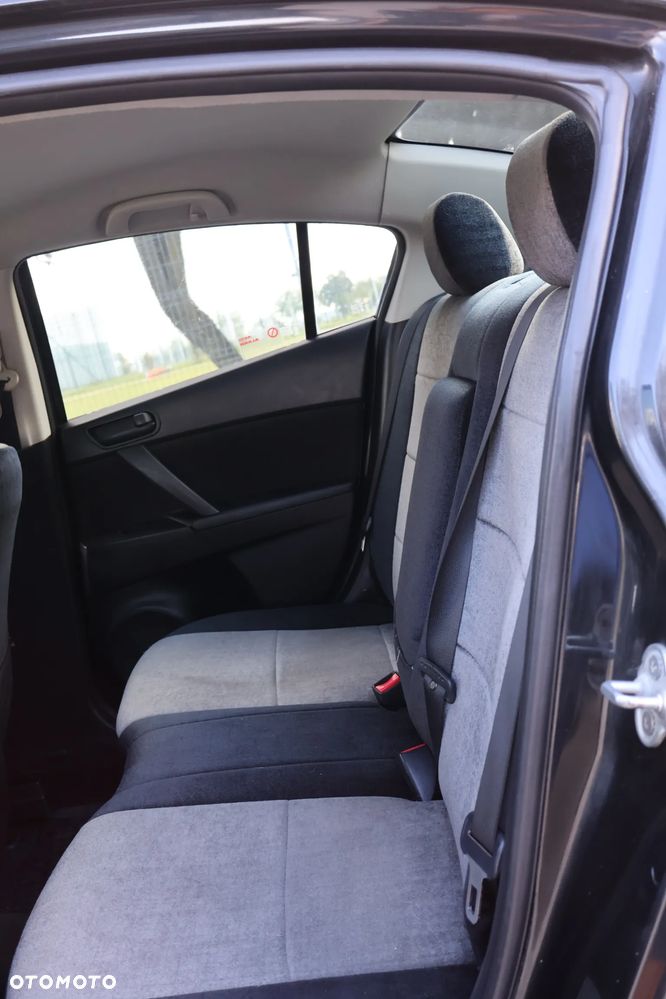 Mazda 3 2.0 Exclusive + - 5