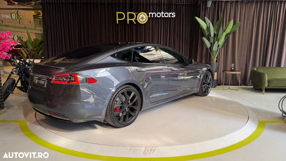 Tesla Model S Performance - 7