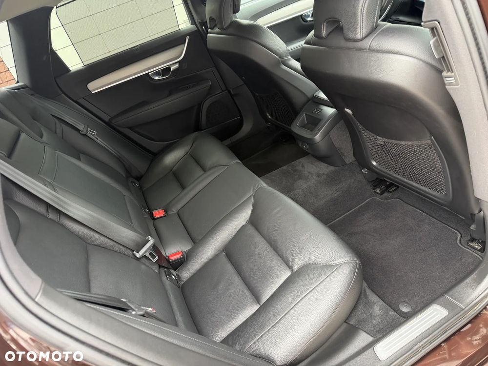 Volvo V90 B4 B Momentum Pro - 32