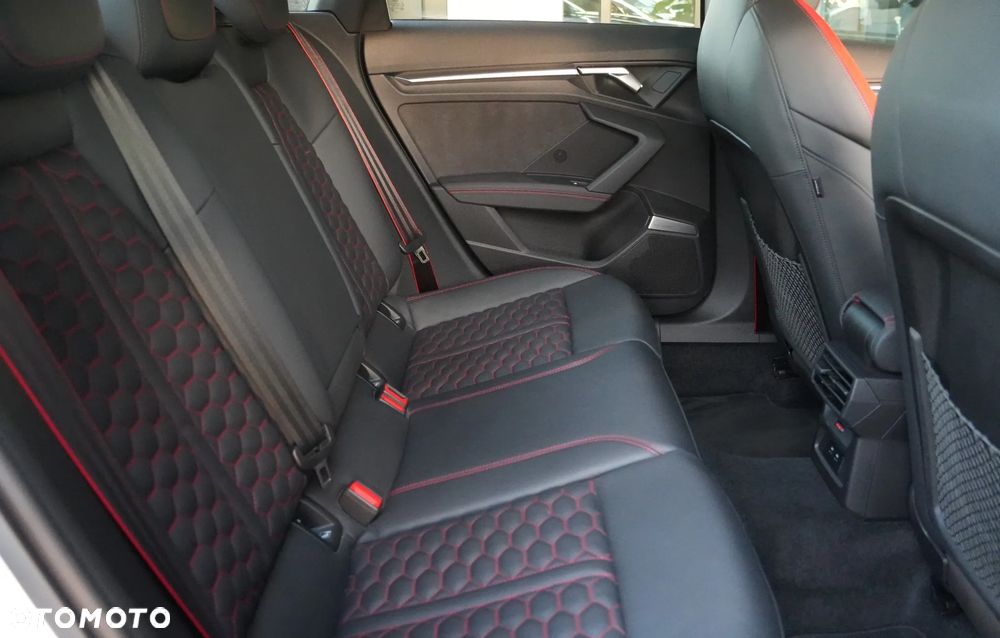 Audi RS3 Limousine TFSI Quattro S tronic - 28