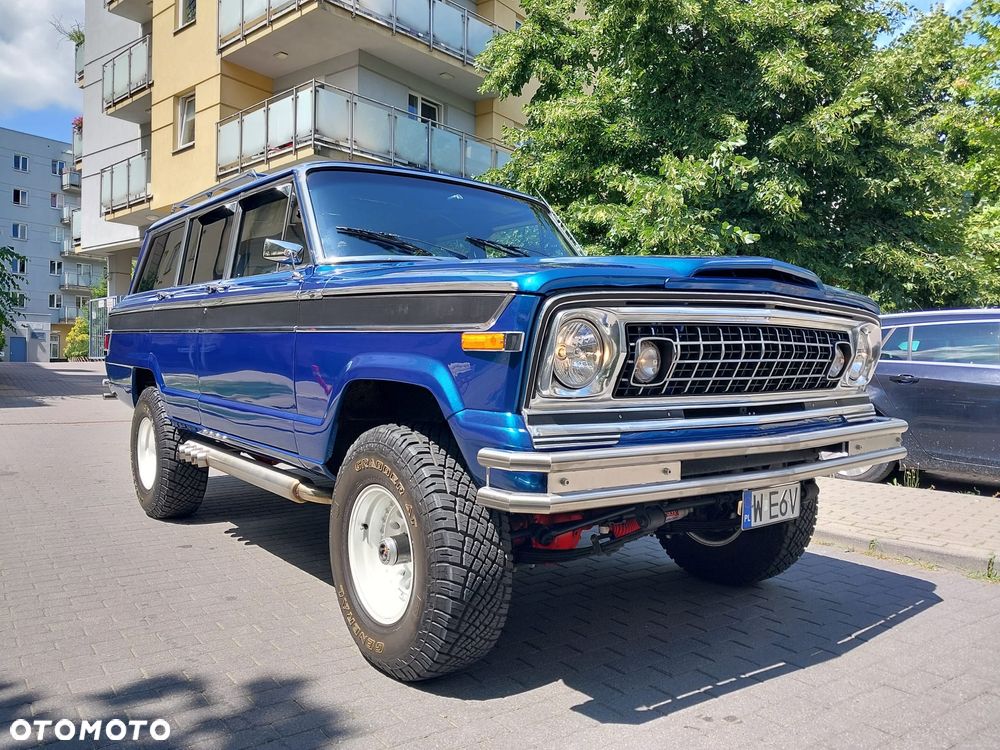 Jeep Wagoneer - 4