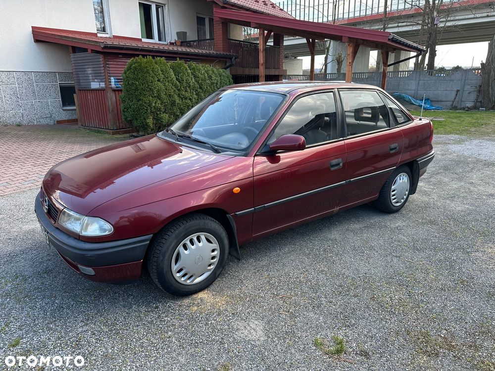 Opel Astra II 1.6 GL / Start - 3