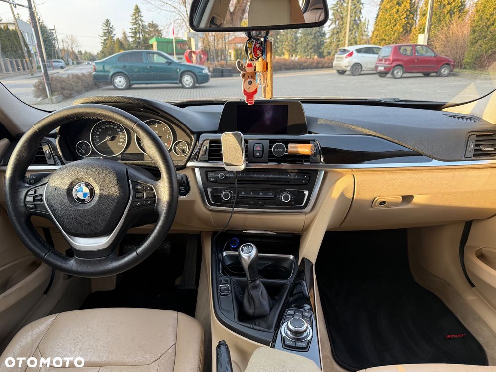 BMW Seria 3 318d Luxury Line - 8