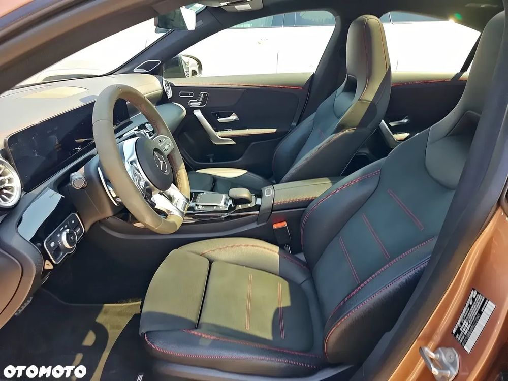 Mercedes-Benz CLA AMG 35 4-Matic 7G-DCT - 9