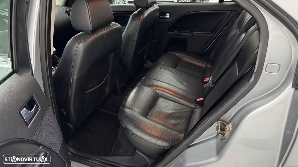 Ford Mondeo 2.0 TDCI Ghia Executive - 30