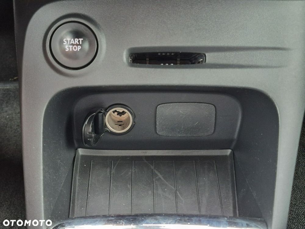 Renault Captur - 28