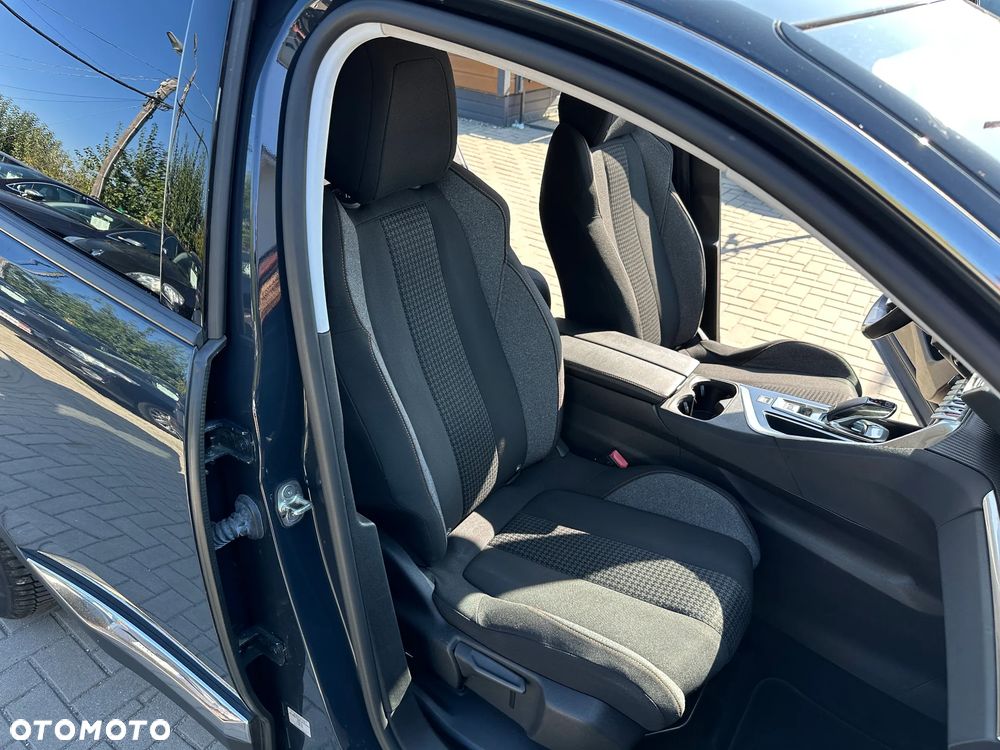 Peugeot 3008 - 23