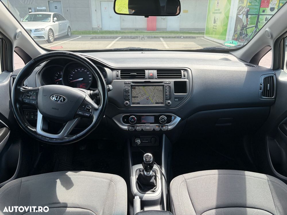 Kia Rio 1.4 DSL Comfort - 9