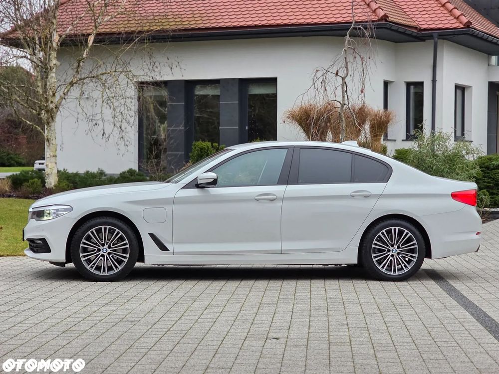 BMW Seria 5 530e iPerformance xDrive M Sport sport - 3