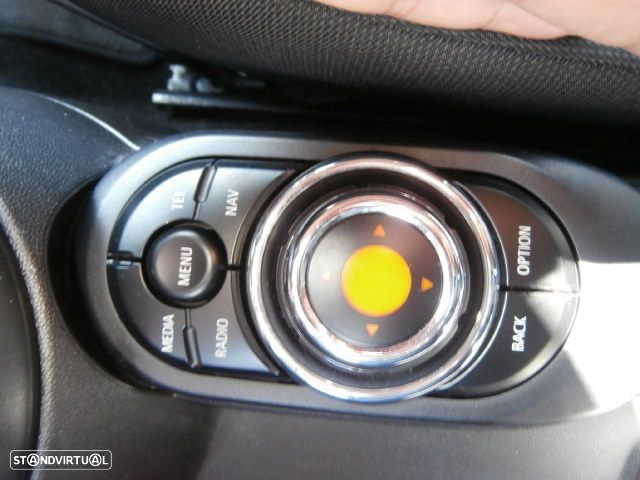 MINI 5 Portas One D - 15