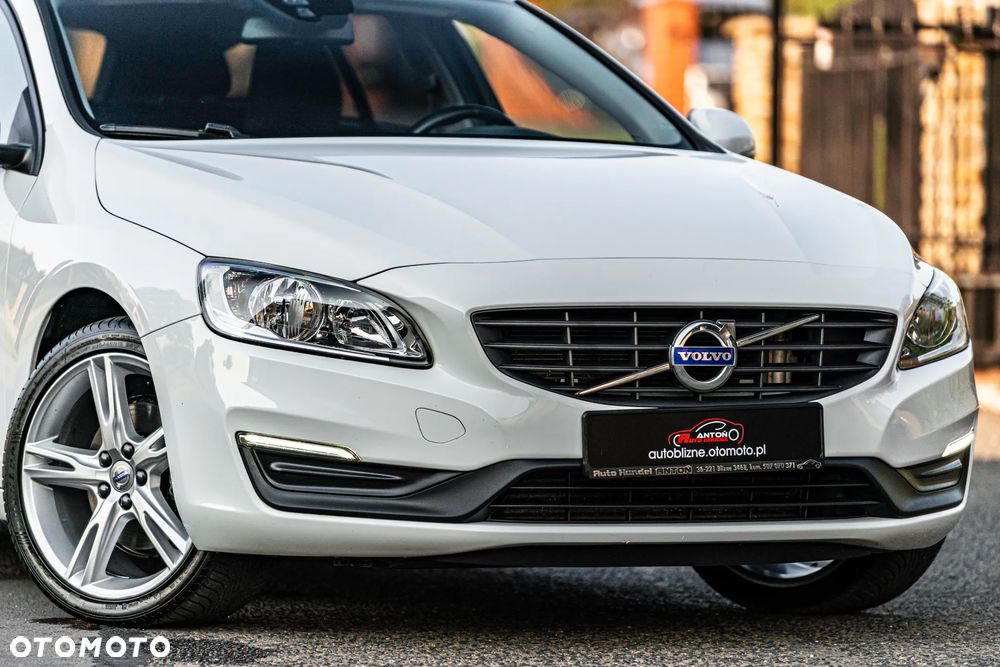 Volvo V60 D3 Kinetic - 9