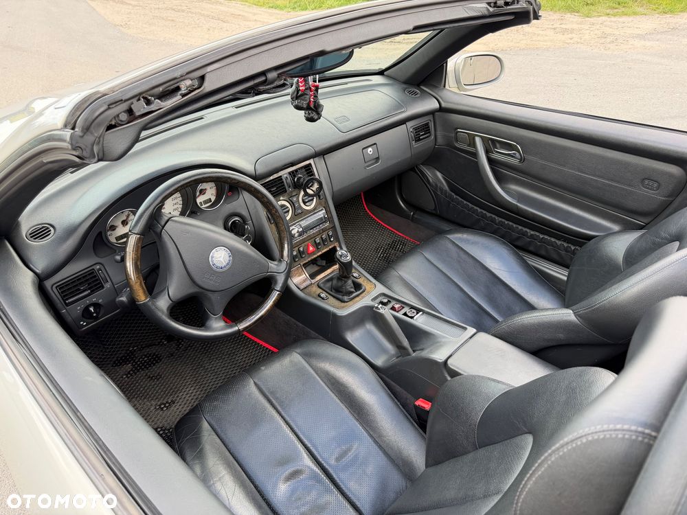 Mercedes-Benz SLK - 16