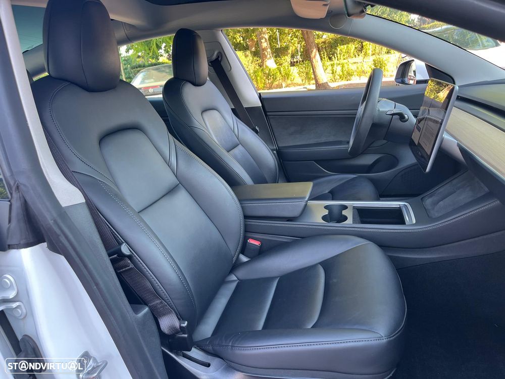 Tesla Model 3 Standard RWD Plus - 28