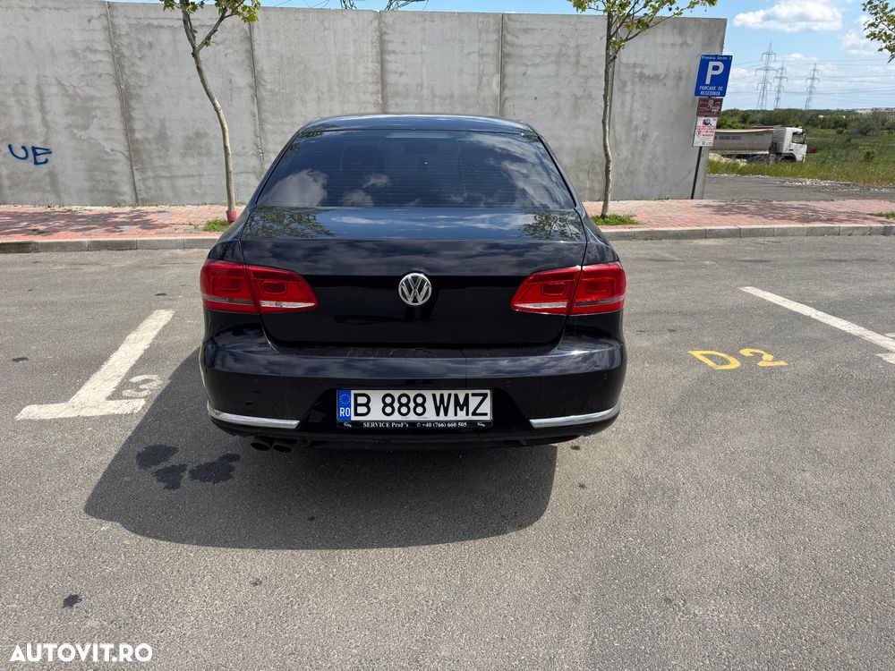 Volkswagen Passat 2.0 TDI DPF Blue TDI DSG Highline - 9