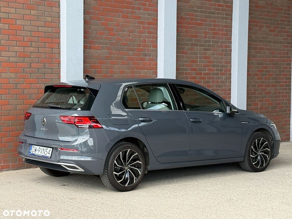 Volkswagen Golf 1.5 eTSI EVO Style DSG - 4