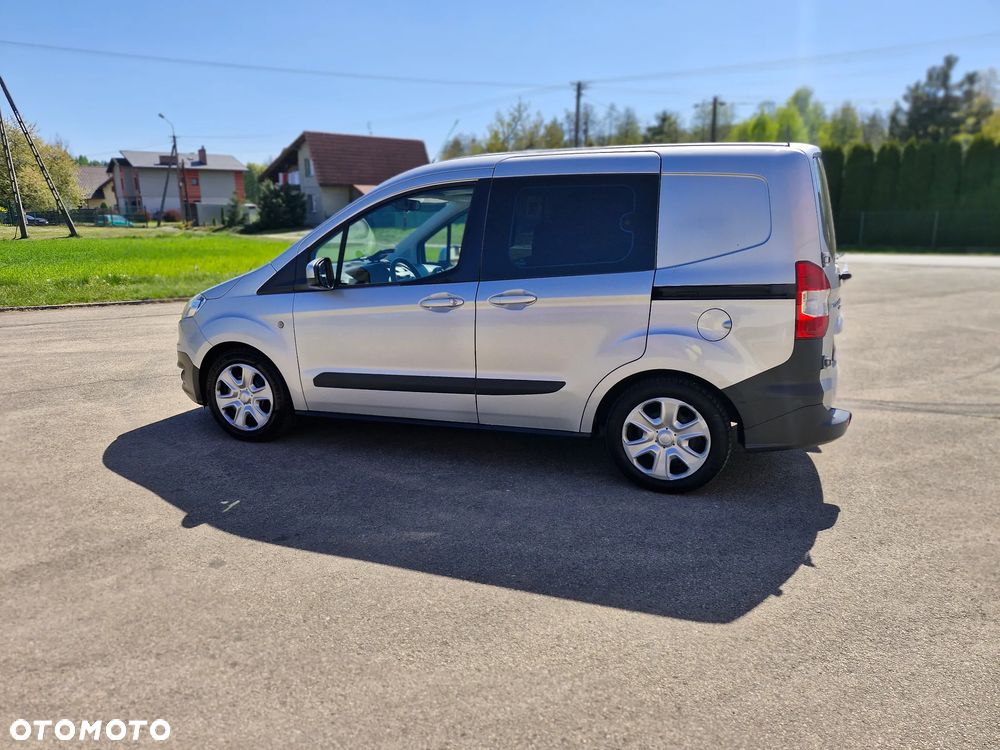 Ford Transit Courier Trend - 33