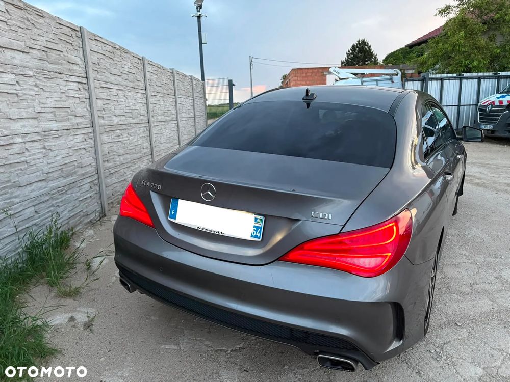 Mercedes-Benz CLA 220 d 7G-DCT AMG Line - 38