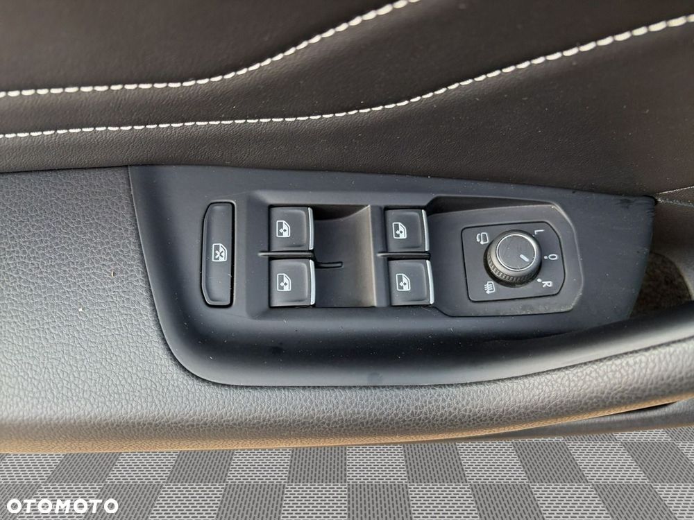 Volkswagen Arteon 2.0 TDI 4Motion R-Line DSG - 12