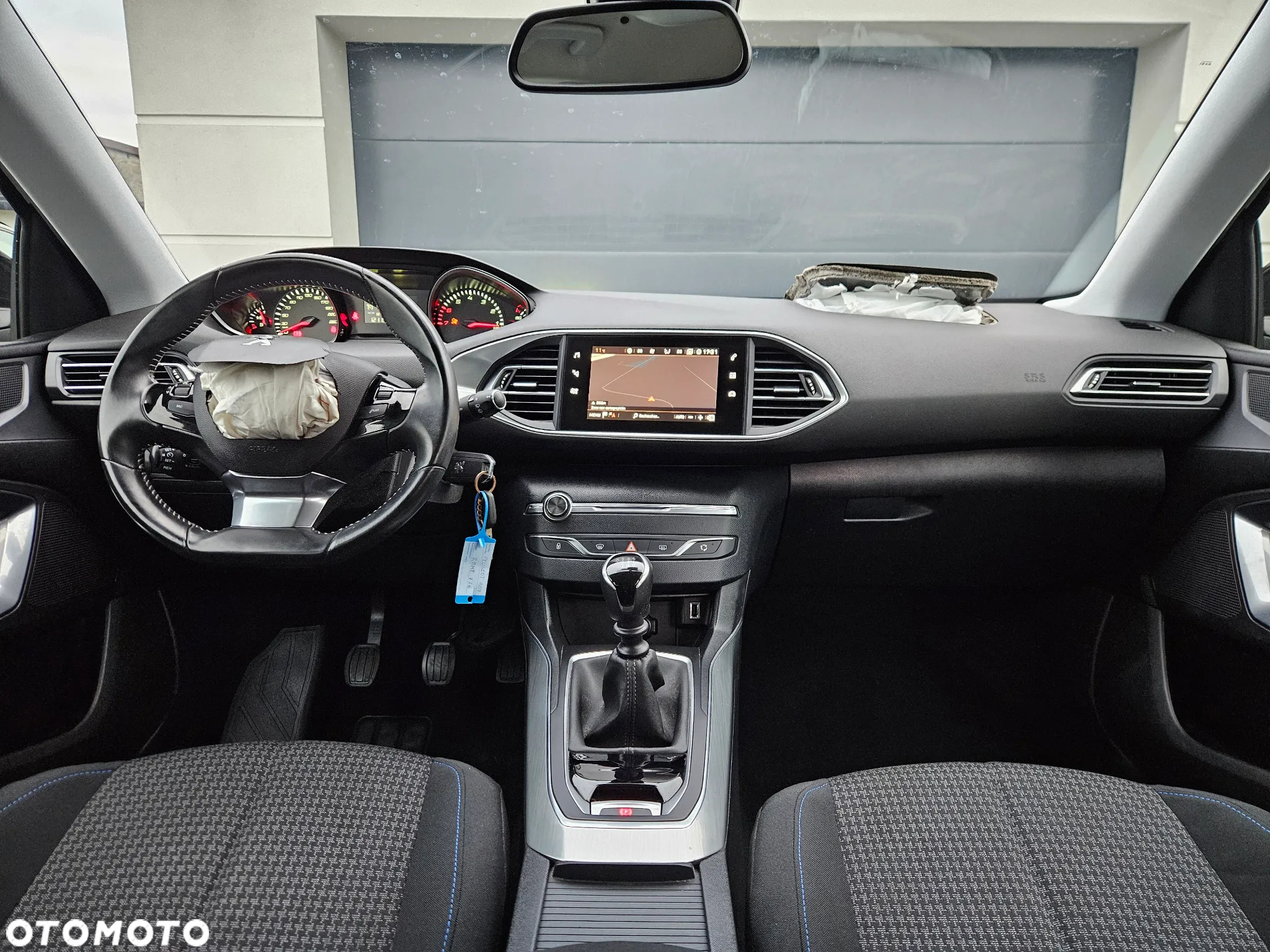 Peugeot 308 1.2 PureTech Allure S&S - 15