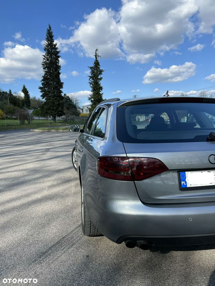Audi A4 Avant - 4