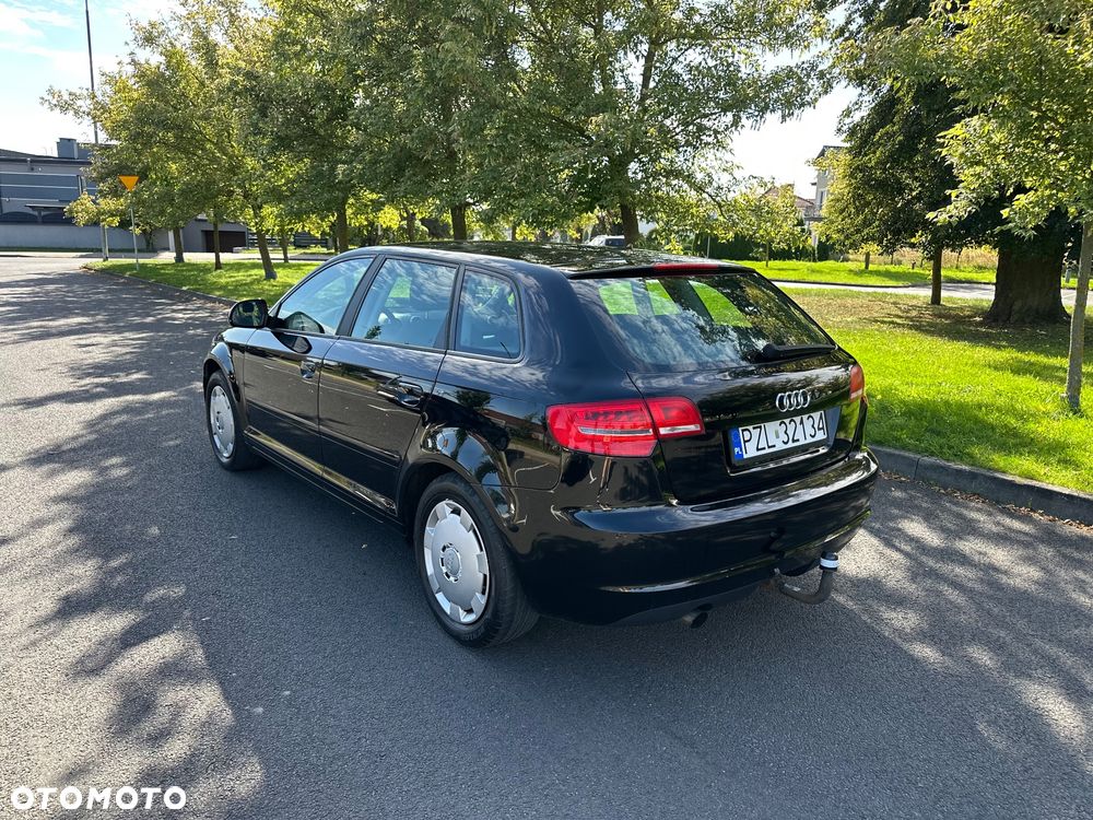 Audi A3 Sportback - 6