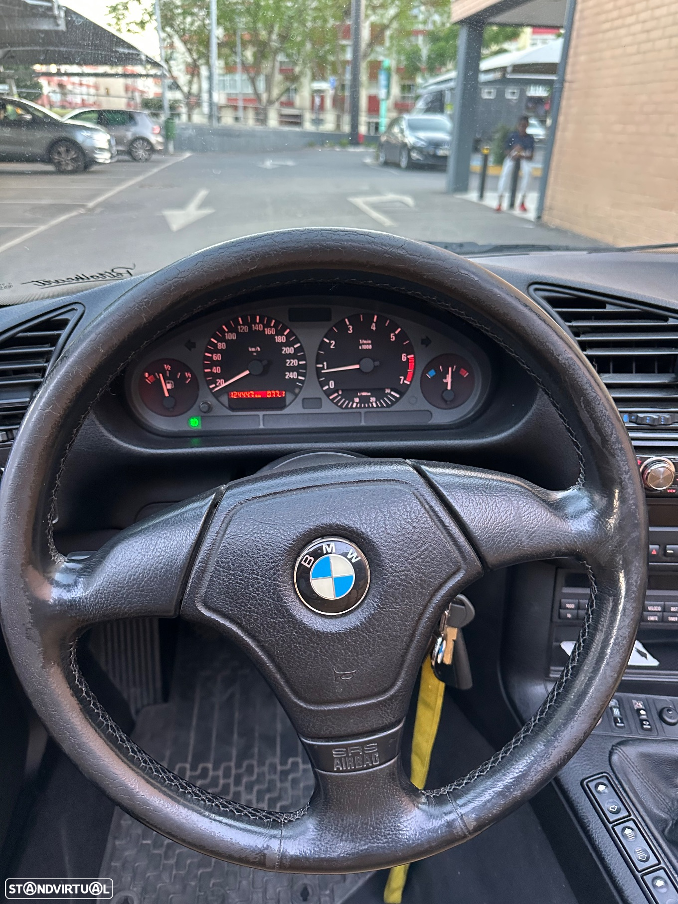 BMW 318 i Cabriolet - 7