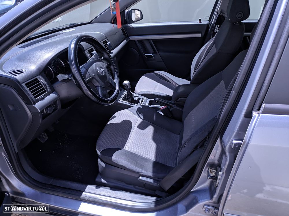 Opel Vectra Caravan 1.9 CDTi Executive - 15