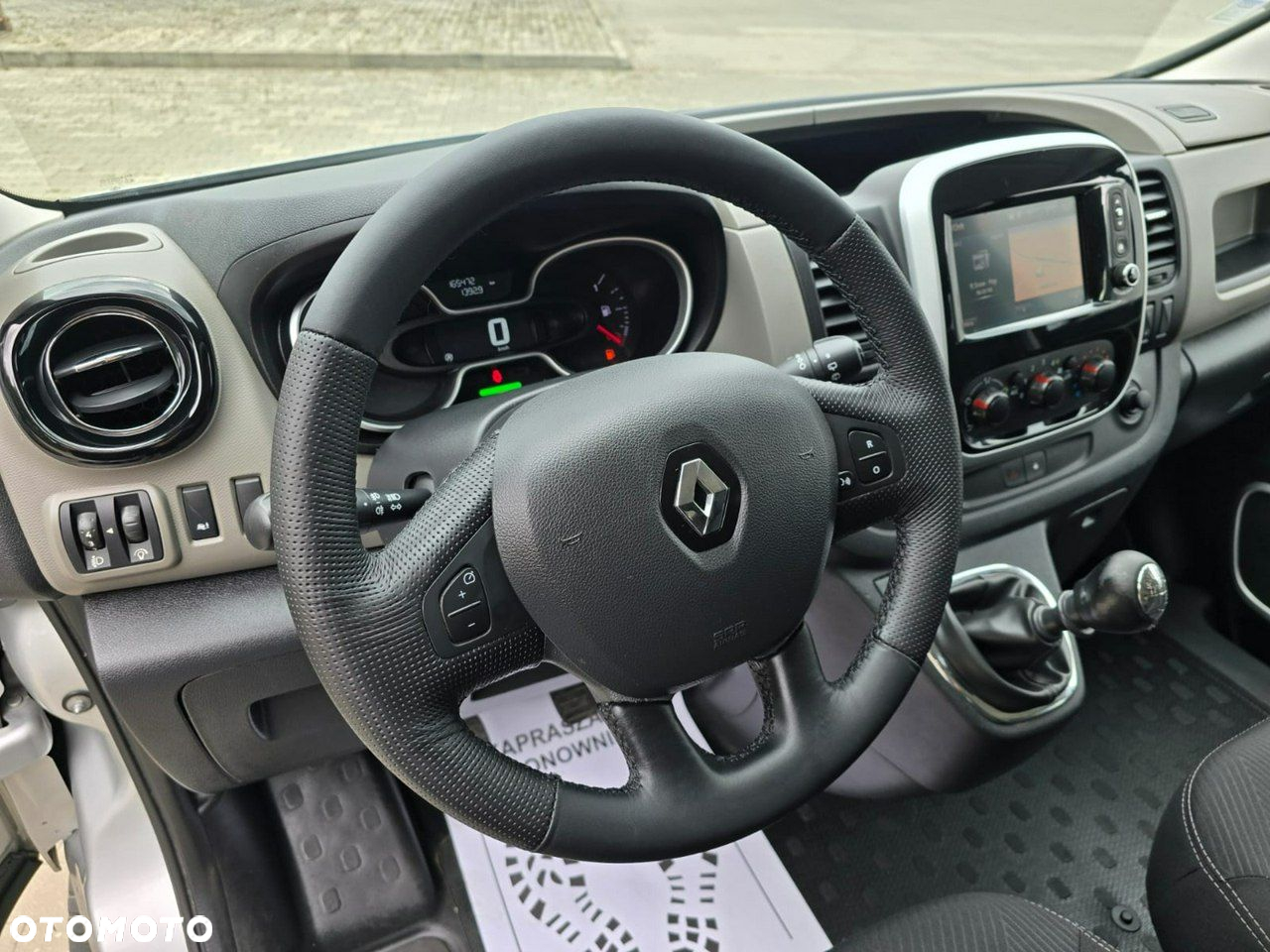 Renault Trafic - 20