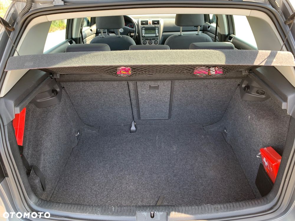 Volkswagen Golf - 18