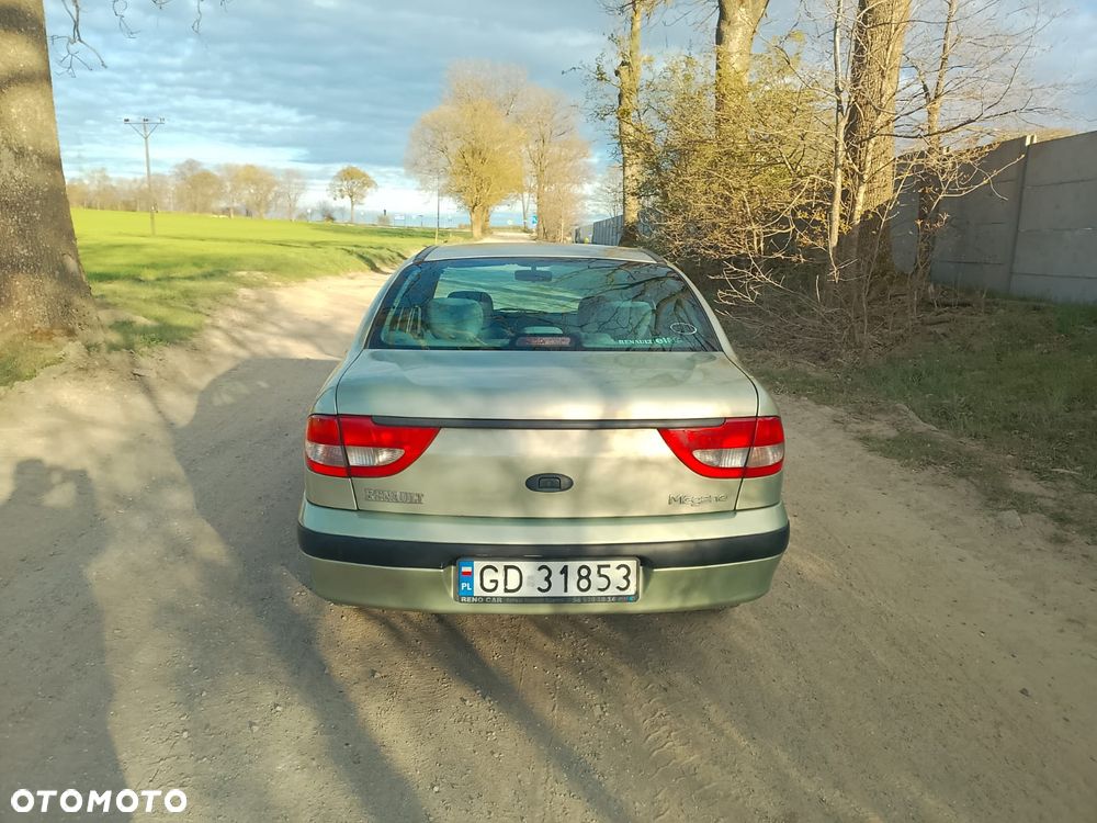 Renault Megane 1.4 16V Fidji - 3