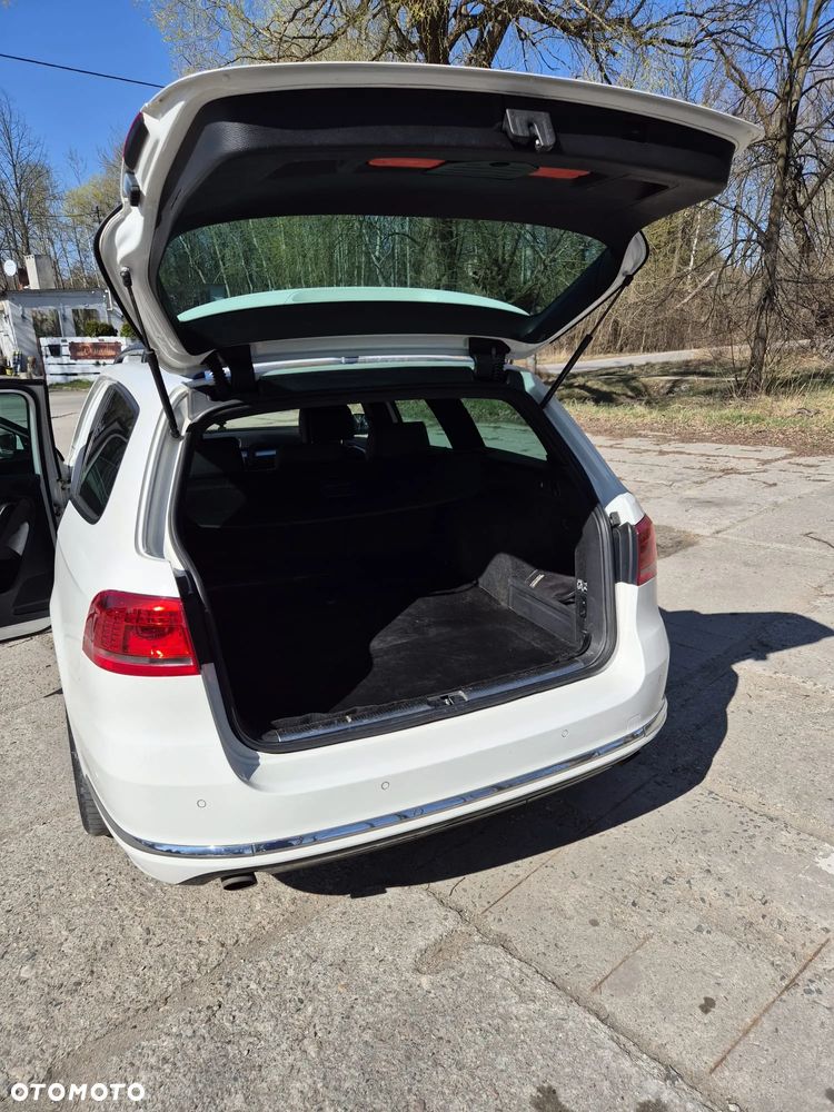 Volkswagen Passat 2.0 TDI Highline R-Style DSG - 9