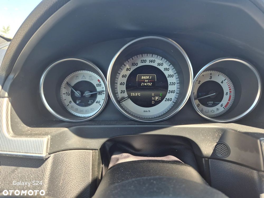 Mercedes-Benz Klasa E 350 BlueTEC 4Matic 7G-TRONIC Elegance - 9