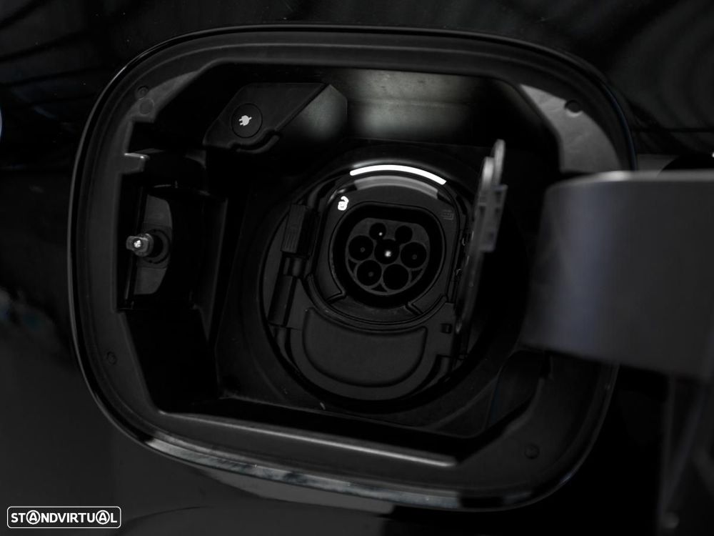 Mercedes-Benz GLA 250 e Progressive - 13