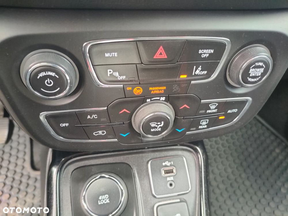 Jeep Compass 1.4 TMair Limited 4WD S&S - 31