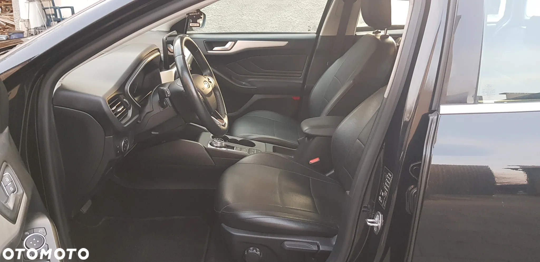 Ford Focus 1.0 EcoBoost Active Business - 16